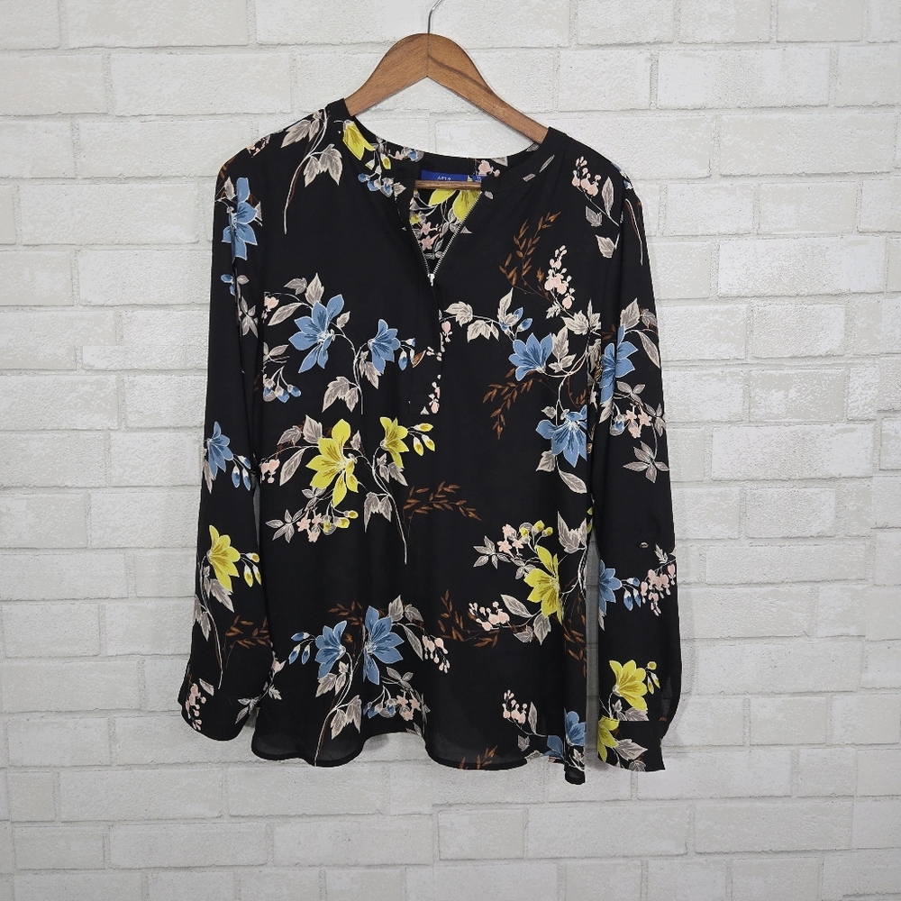 apt‎ 9 long sleeve floral blouse